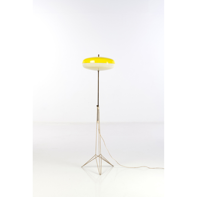 Arredoluce, ‘Floor Lamp’, Around 1950, Design/Decorative Art, Métal laqué, laiton et perspex, PIASA