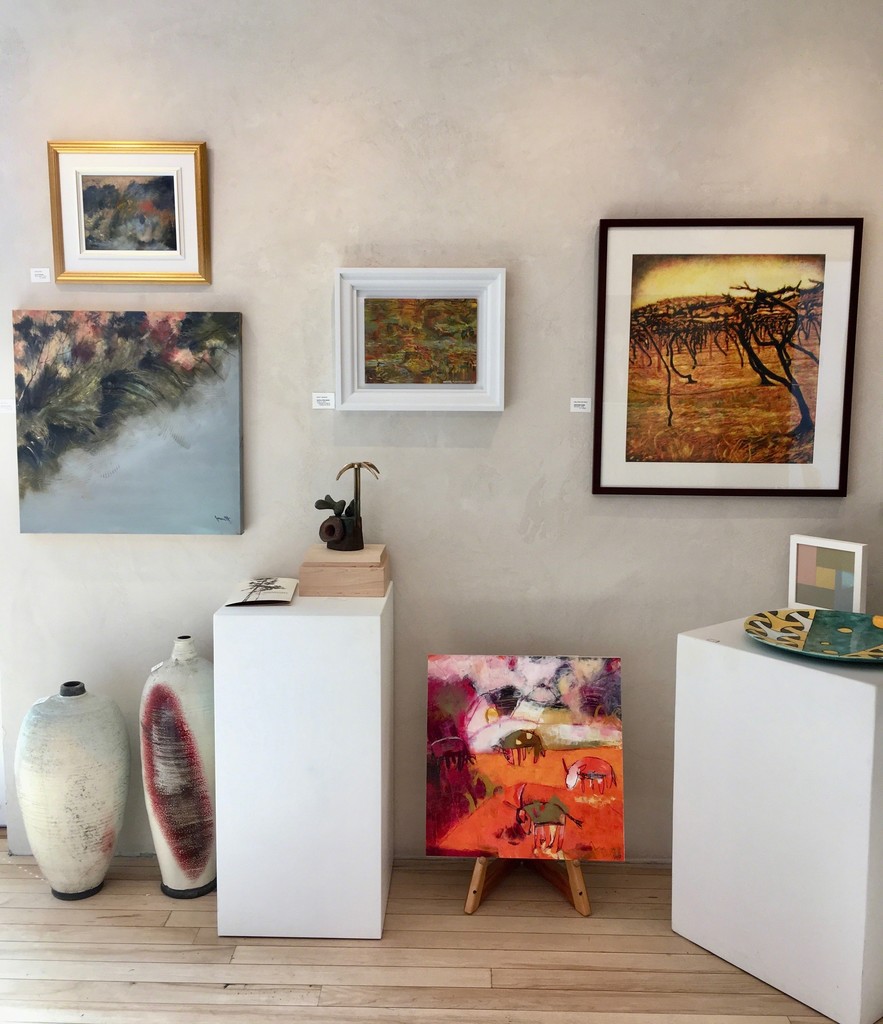 The group part of the exhibition accompanying artist Vikki Drummond are from left to right: Jane Everett - Robert Bigelow - David T. Alexander - Mary McCulloch The group part of the exhibition accompanying artist Vikki Drummond are from left to right: Jane Everett - Robert Bigelow - David T. Alexander - Mary McCulloch