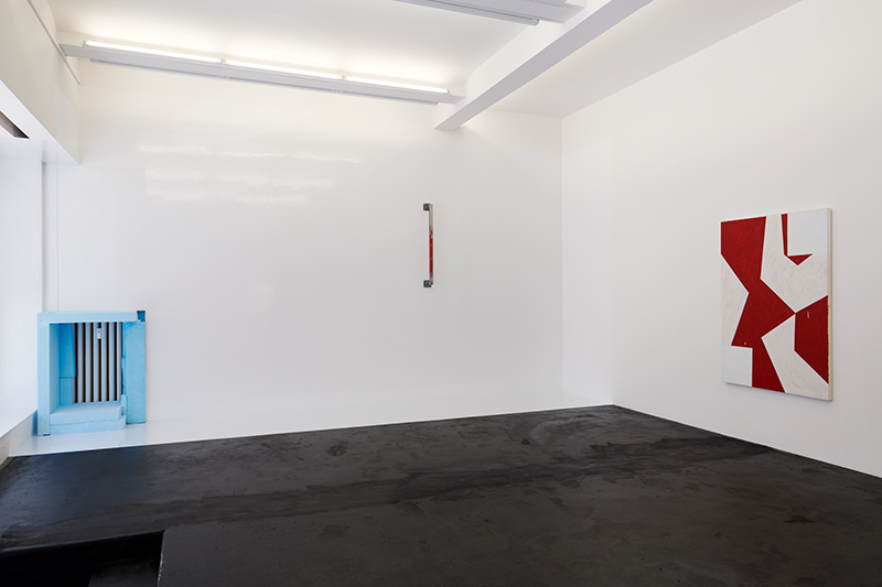 Exhibition view «Negotiating Geometry» | Reto Boller, Mary Heilmann, Cindy Hinant, Haroon Mirza, Keith Sonnier | Photo: Mischa Scherrer Exhibition view «Negotiating Geometry» | Reto Boller, Mary Heilmann, Cindy Hinant, Haroon Mirza, Keith Sonnier | Photo: Mischa Scherrer
