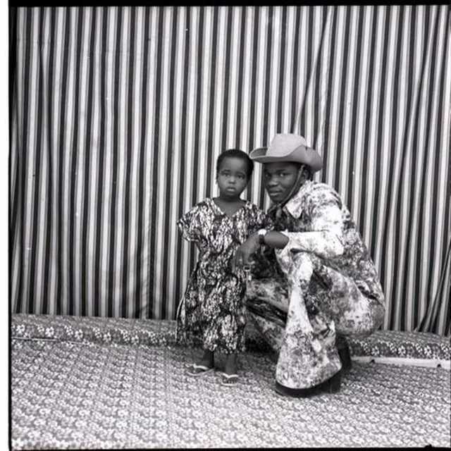 Malick Sidibé, ‘Avec mon Enfant’, 1977, Malin Gallery