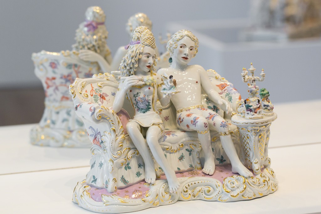 Installation view of 'Chris Antemann: Forbidden Fruit', 2016. Photo by Jenna Bascom. Courtesy of the Museum of Arts and Design. Installation view of 'Chris Antemann: Forbidden Fruit', 2016. Photo by Jenna Bascom. Courtesy of the Museum of Arts and Design.