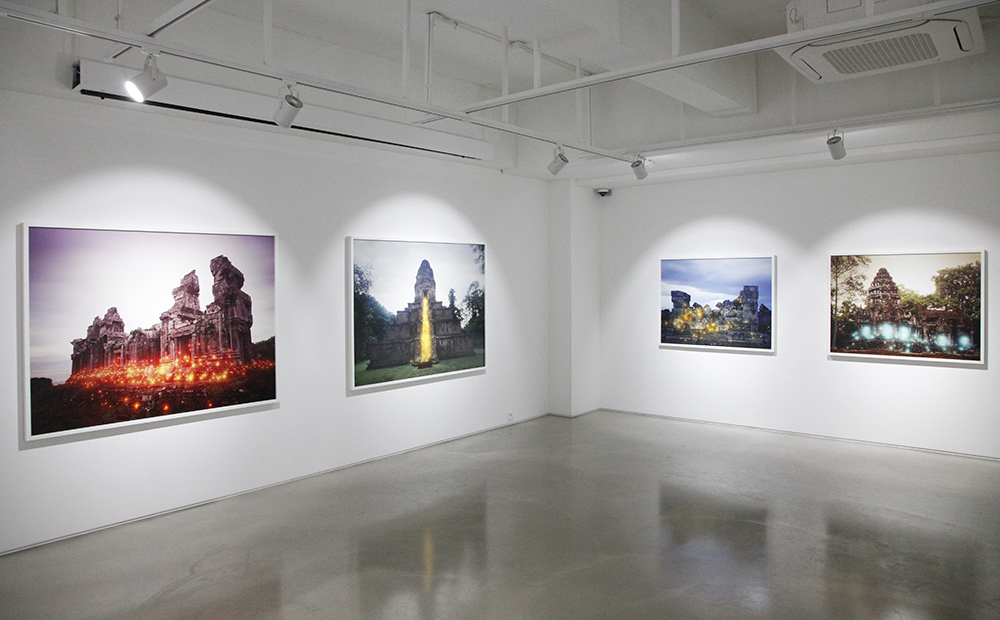 Lee Jeong Lok Solo Exhibition <NABI>
Gallery BK_3F
2017.5.18-6.17 Lee Jeong Lok Solo Exhibition <NABI>
Gallery BK_3F
2017.5.18-6.17