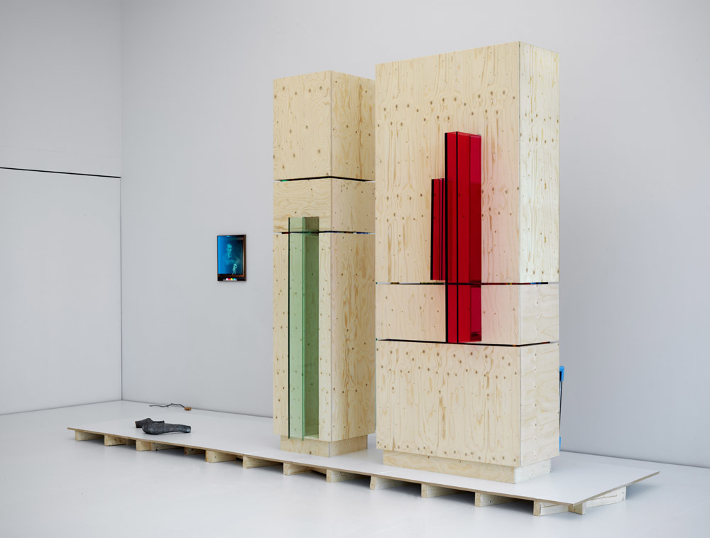 Saskia Noor van Imhoff #+21.00 (part of an installation) Courtesy Galerie Fons Welters. photographer: Gert Jan van Rooij Saskia Noor van Imhoff #+21.00 (part of an installation) Courtesy Galerie Fons Welters. photographer: Gert Jan van Rooij