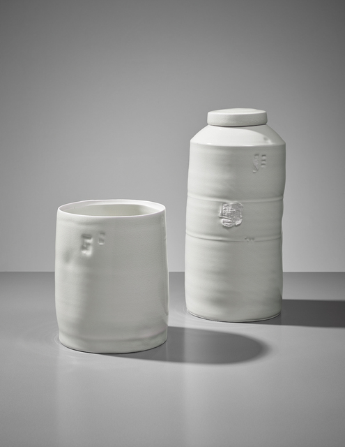 Edmund de Waal, ‘Cylinder and lidded jar’, ca. 2004, Phillips