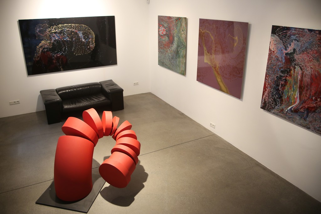 Installation view, Inner Logic. New Painting engineered by Thomas Schönauer, Engelage & Lieder, 2016 Installation view, Inner Logic. New Painting engineered by Thomas Schönauer, Engelage & Lieder, 2016