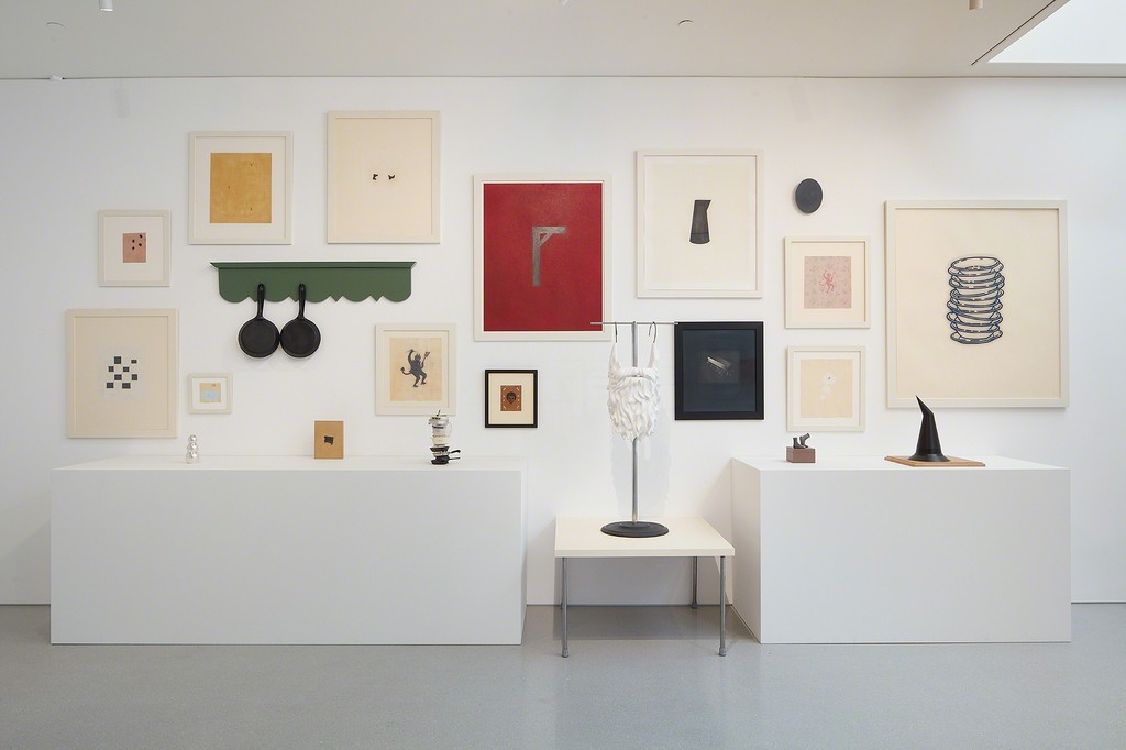Artwork © 2019 Robert Therrien / Artists Rights Society (ARS), New York. Photo: Johnna Arnold. Courtesy Gagosian. Artwork © 2019 Robert Therrien / Artists Rights Society (ARS), New York. Photo: Johnna Arnold. Courtesy Gagosian.