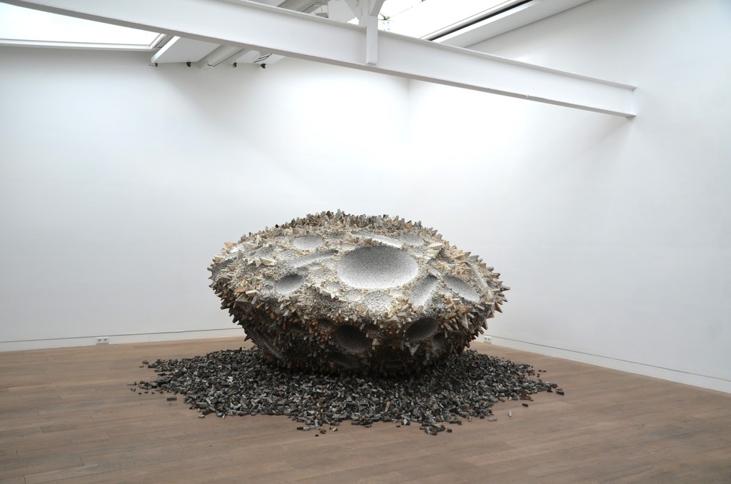 Kwang Young Chun: Mulberry Mindscapes | installation view | Beck & Eggeling, Düsseldorf 2015 Kwang Young Chun: Mulberry Mindscapes | installation view | Beck & Eggeling, Düsseldorf 2015