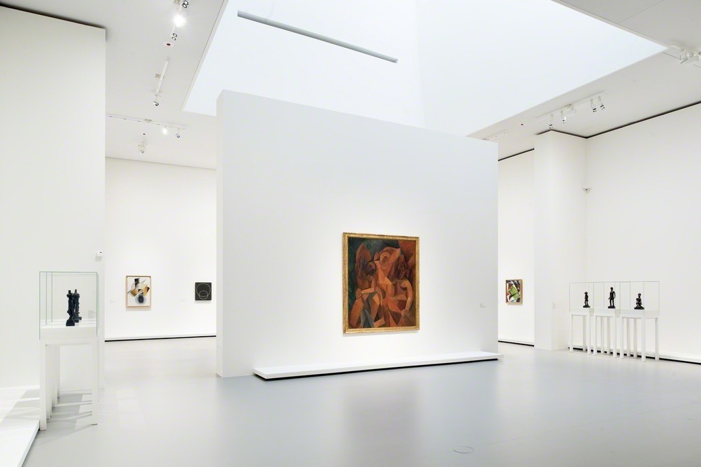 View of Room 11 "The Picasso Cell"
Pablo Picasso, Three women, 1907-1908
The State Hermitage Museum, Saint-Petersburg
and african sculptures (anonymous)
© Succession Picasso 2016 pour l'oeuvre
de l'artiste. Photo Fondation Louis Vuitton / Martin
Argyroglo View of Room 11 "The Picasso Cell"
Pablo Picasso, Three women, 1907-1908
The State Hermitage Museum, Saint-Petersburg
and african sculptures (anonymous)
© Succession Picasso 2016 pour l'oeuvre
de l'artiste. Photo Fondation Louis Vuitton / Martin
Argyroglo