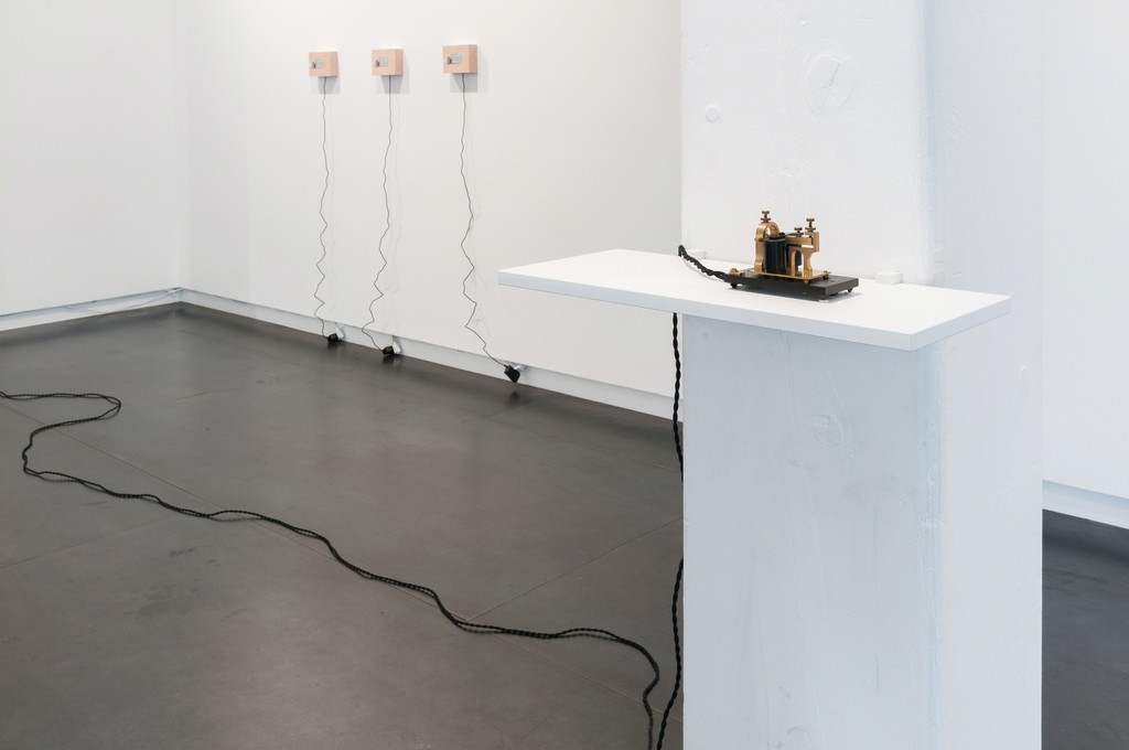 Foreground: Brian House, A Question of Style, 2015, installation (vintage Western Electric telegraph sounders, electronics, wire) Foreground: Brian House, A Question of Style, 2015, installation (vintage Western Electric telegraph sounders, electronics, wire)