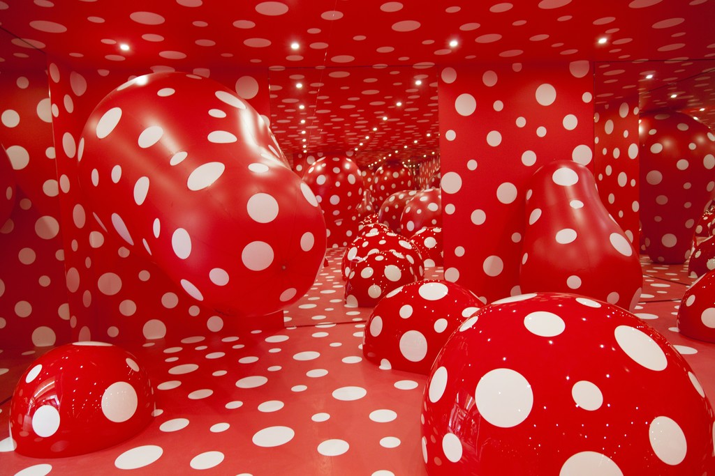 "Yayoi Kusama: Infinity Theory" (2015) at Garage Museum of Contemporary Art, Moscow. Photo: Lily Idov for Artsy