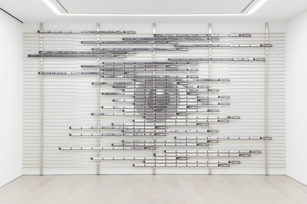 View of the exhibition Horizontal
Perrotin New York (June 28 – August 17, 2018)
© Photo: Guillaume Ziccarelli. Courtesy of the artist & Perrotin View of the exhibition Horizontal
Perrotin New York (June 28 – August 17, 2018)
© Photo: Guillaume Ziccarelli. Courtesy of the artist & Perrotin