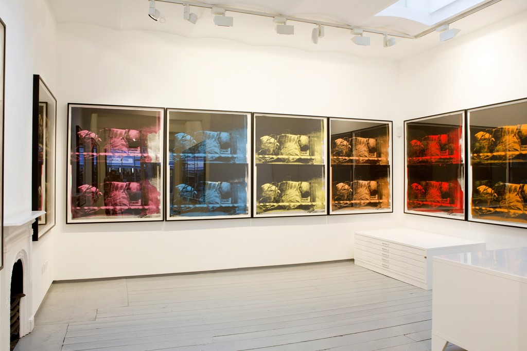 Installation at Paul Stolper Gallery - GAVIN TURK / Transit Disaster
October 09, 2011 - November 17, 2012 Installation at Paul Stolper Gallery - GAVIN TURK / Transit Disaster
October 09, 2011 - November 17, 2012