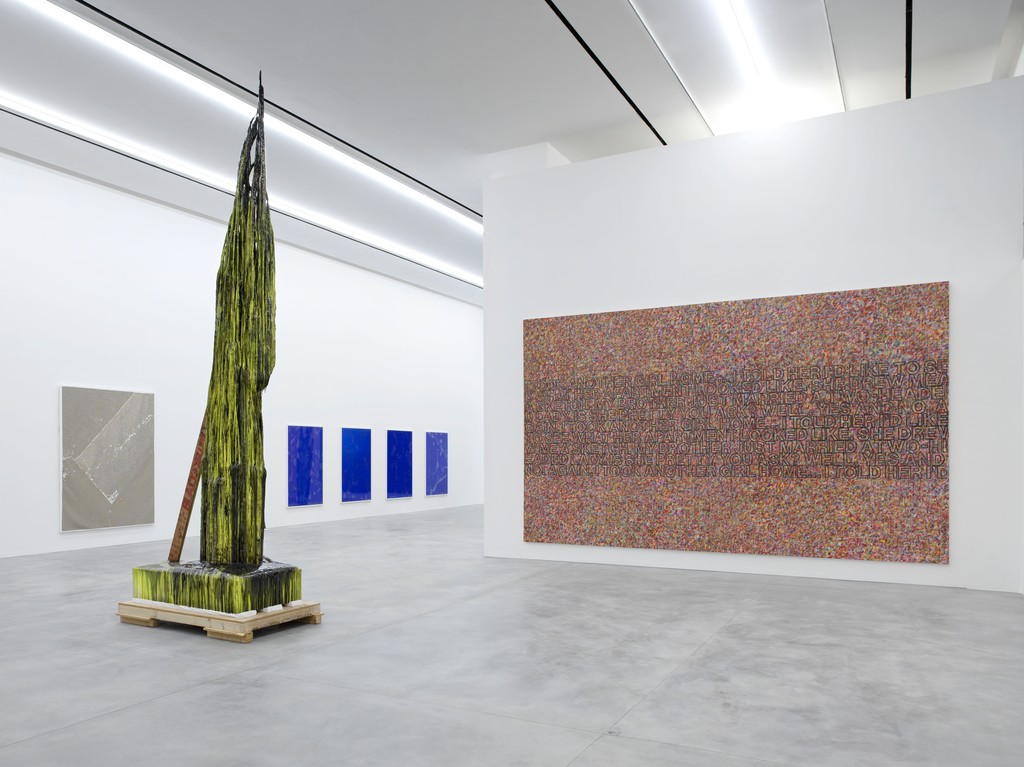 Installation view of "New Skin" at Aïshti Foundation, Beirut (2015-2016) © Guillaume Ziccarelli / Aishti Foundation
Installation view of "New Skin" at Aïshti Foundation, Beirut (2015-2016) © Guillaume Ziccarelli / Aishti Foundation