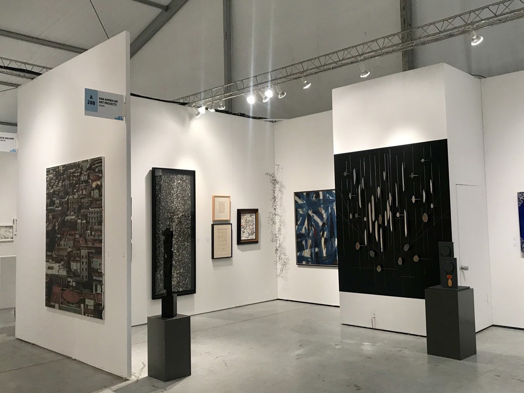 Booth View: Gustavo Acosta, Alicia Penalba, Jose Manuel Fors, Leon Ferrari, Guido Llinas, Carolina Sardi Booth View: Gustavo Acosta, Alicia Penalba, Jose Manuel Fors, Leon Ferrari, Guido Llinas, Carolina Sardi
