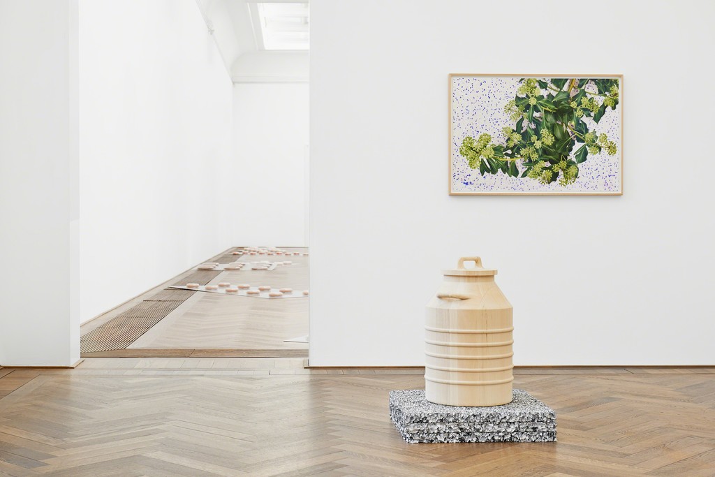 Marina Pinsky, Installation view Dyed Channel, Kunsthalle Basel, 2016. Photo: Philipp Hänger Marina Pinsky, Installation view Dyed Channel, Kunsthalle Basel, 2016. Photo: Philipp Hänger