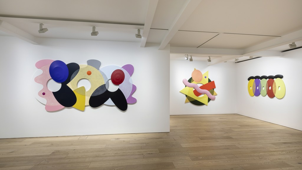 View of the exhibition "Two Purple Tigers", at Perrotin Seoul © Photo: Youngha Cho. Courtesy of the artist & Perrotin View of the exhibition "Two Purple Tigers", at Perrotin Seoul © Photo: Youngha Cho. Courtesy of the artist & Perrotin