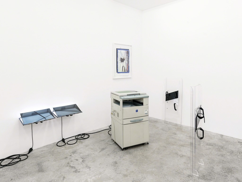 'they, them', 2015
curated by Tiril Hasselknippe
--
Installation view DREI 'they, them', 2015
curated by Tiril Hasselknippe
--
Installation view DREI