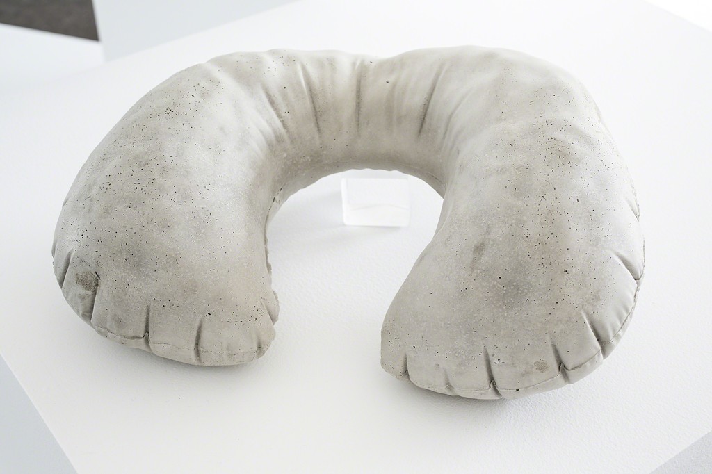 Institute for New Feeling.
Pillow, 2016.
Cast concrete.
Courtesy the artists and Ballroom Marfa Institute for New Feeling.
Pillow, 2016.
Cast concrete.
Courtesy the artists and Ballroom Marfa