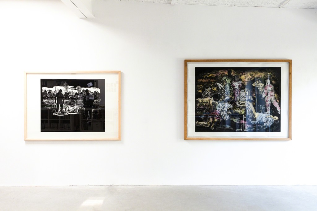 exhibition view: linocut, 100 x 140 cm (left) and „Arabesque“, etching painted over, 100 x 150 cm (right), Stijn Peeters | image: ©dasesszimmer exhibition view: linocut, 100 x 140 cm (left) and „Arabesque“, etching painted over, 100 x 150 cm (right), Stijn Peeters | image: ©dasesszimmer