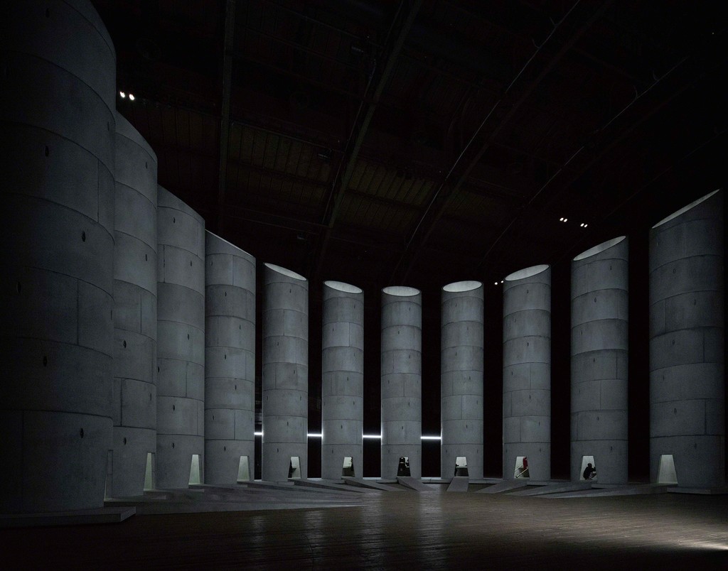 Installation view of "An Occupation of Loss," a new performance and installation work by Taryn Simon, on view at Park Avenue Armory from September 13-25, 2016. Image © Naho Kubota Installation view of "An Occupation of Loss," a new performance and installation work by Taryn Simon, on view at Park Avenue Armory from September 13-25, 2016. Image © Naho Kubota