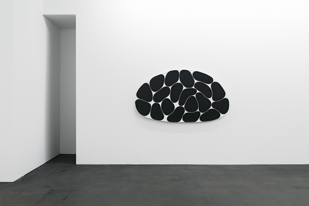 Gary Kuehn »Black Paintings« Photo: Wolfgang Stahl Gary Kuehn »Black Paintings« Photo: Wolfgang Stahl