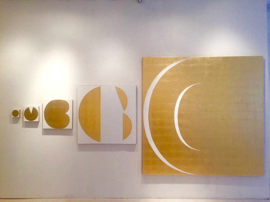 Cambio 2017 (Installation of five canvas, all gold leaf on linen)
from 10x10cm to 200x200cm Cambio 2017 (Installation of five canvas, all gold leaf on linen)
from 10x10cm to 200x200cm