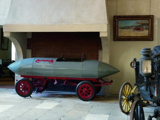 Jénatzy Camille, ‘Automobile électrique "La Jamas Contente" (Electric Car "Jamais Contente") ’, 1899, Sculpture, Painted aluminum, copper, brass, painted metal, metal, moleskine, wood and rubber, Musées et domaine nationaux du palais de Compiègne