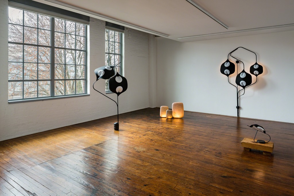 Photo: Nicholas Knight. ©The Isamu Noguchi Foundation and Garden Museum, NY / ARS. Photo: Nicholas Knight. ©The Isamu Noguchi Foundation and Garden Museum, NY / ARS.