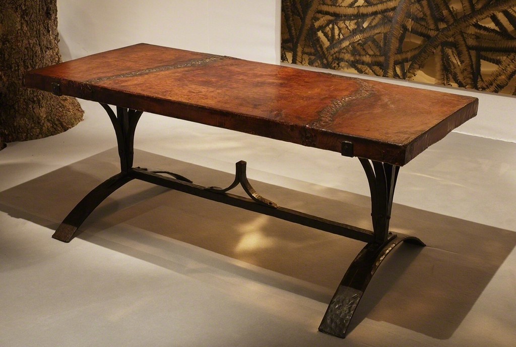 Sido & Francois Thevenin, Dining table, circa 1970.
Magen H Gallery, PAD LONDON 2015, Booth C11. Sido & Francois Thevenin, Dining table, circa 1970.
Magen H Gallery, PAD LONDON 2015, Booth C11.