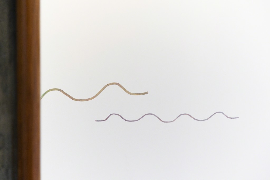 "Pairar - resquícios de uma forma líquida" ("Hover - remnants of a liquid form"), 2018
instalation: sanded painting dust, oil painting and varnish on wall (variable dimensions)
_
© constança babo "Pairar - resquícios de uma forma líquida" ("Hover - remnants of a liquid form"), 2018
instalation: sanded painting dust, oil painting and varnish on wall (variable dimensions)
_
© constança babo