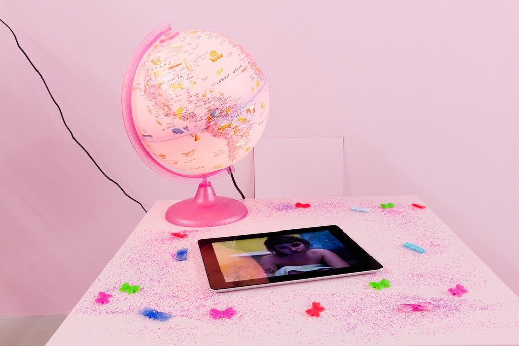 Installation view, Molly Soda 'From my Bedroom to Yours' at Annka Kultys Gallery, London 2015. Photo: Annka Kultys Gallery (Damian Griffiths) Installation view, Molly Soda 'From my Bedroom to Yours' at Annka Kultys Gallery, London 2015. Photo: Annka Kultys Gallery (Damian Griffiths)