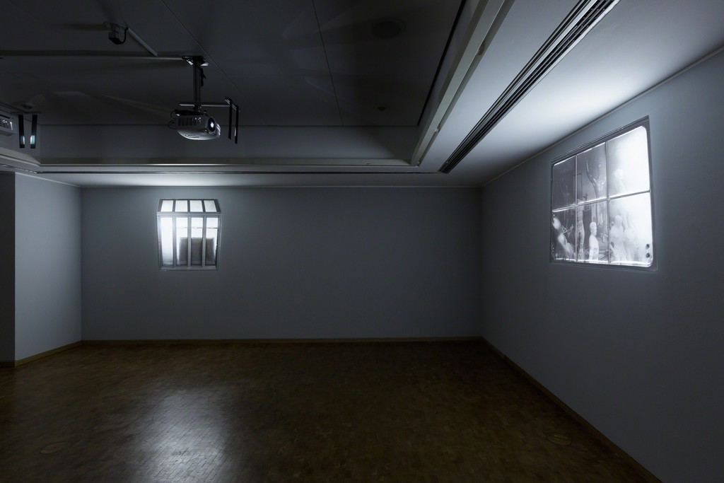 Installation view of "We Call it Ludwig : The Museum is Turning 40!" Rosemarie Trockel, Katzenauge, 2014.Courtesy Rosemarie Trockel, Galerie Sprüth Magers © VG Bild-Kunst, Bonn 2016 Photo: Rheinisches Bildarchiv/ Britta Schlier Installation view of "We Call it Ludwig : The Museum is Turning 40!" Rosemarie Trockel, Katzenauge, 2014.Courtesy Rosemarie Trockel, Galerie Sprüth Magers © VG Bild-Kunst, Bonn 2016 Photo: Rheinisches Bildarchiv/ Britta Schlier
