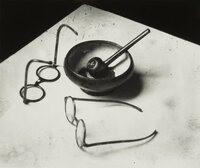 Mondrian's Pipe and Glasses