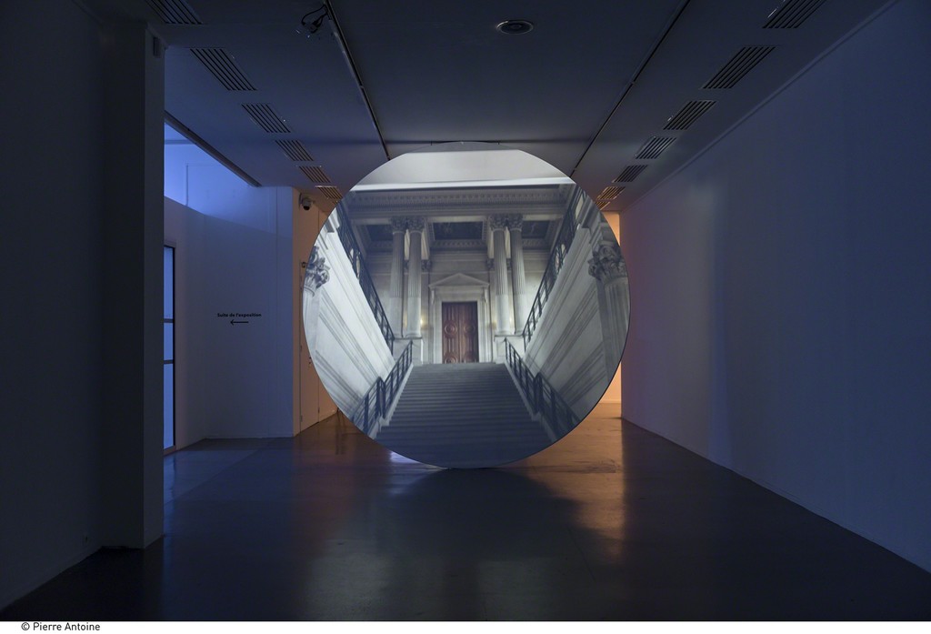 Installation view of "Co-Workers: Network as Artist" at Musée d'Art Moderne de la Ville de Paris (2015-2016) Installation view of "Co-Workers: Network as Artist" at Musée d'Art Moderne de la Ville de Paris (2015-2016)