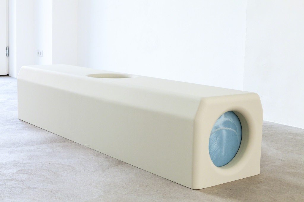 Michael Volkmer: installation view, "housing #2" / Eva-Marie, 2015 | 40 x 40 x 180 cm, MDF, mixed method | image: ©dasesszimmer Michael Volkmer: installation view, "housing #2" / Eva-Marie, 2015 | 40 x 40 x 180 cm, MDF, mixed method | image: ©dasesszimmer