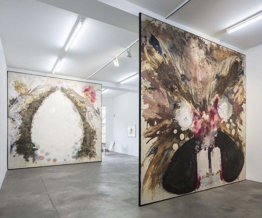 Installation view, Lucy Dodd, 'Lake in the Sky', Sprüth Magers, Berlin, April 29 - June 17, 2017
Photography by Timo Ohler Installation view, Lucy Dodd, 'Lake in the Sky', Sprüth Magers, Berlin, April 29 - June 17, 2017
Photography by Timo Ohler