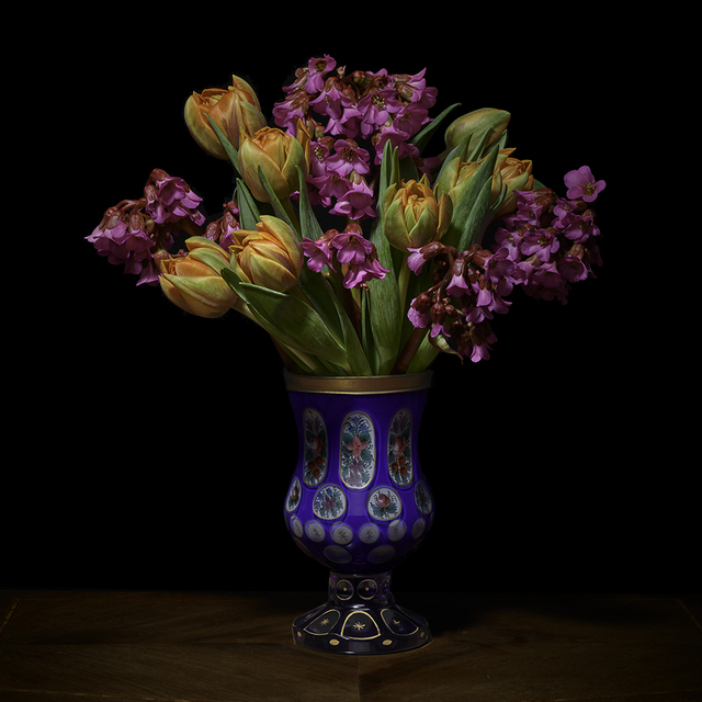 T.M. Glass, ‘Azaleas and Tulips in a European Vessel’, 2018, Print, Impression d’archive avec pigments / Archival Pigment Print, Galerie de Bellefeuille