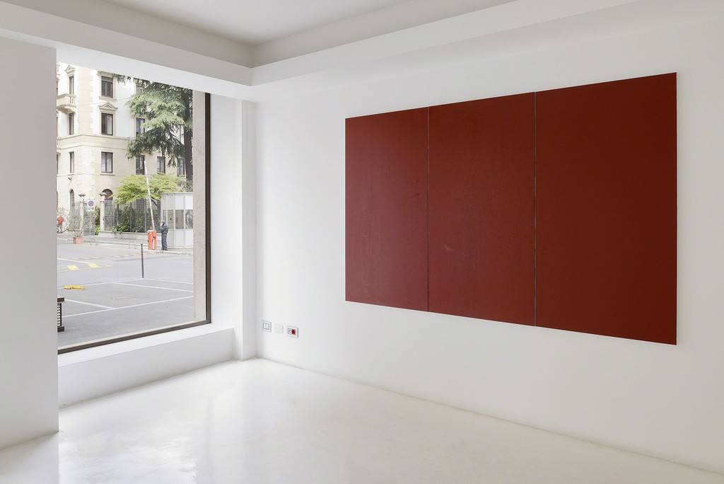 T293-in-residence, in collaboration with Alessandro Buganza, installation view at via Gabba 1, Milano, 9 April - 8 May 2016. Photo by Roberto Apa. T293-in-residence, in collaboration with Alessandro Buganza, installation view at via Gabba 1, Milano, 9 April - 8 May 2016. Photo by Roberto Apa.