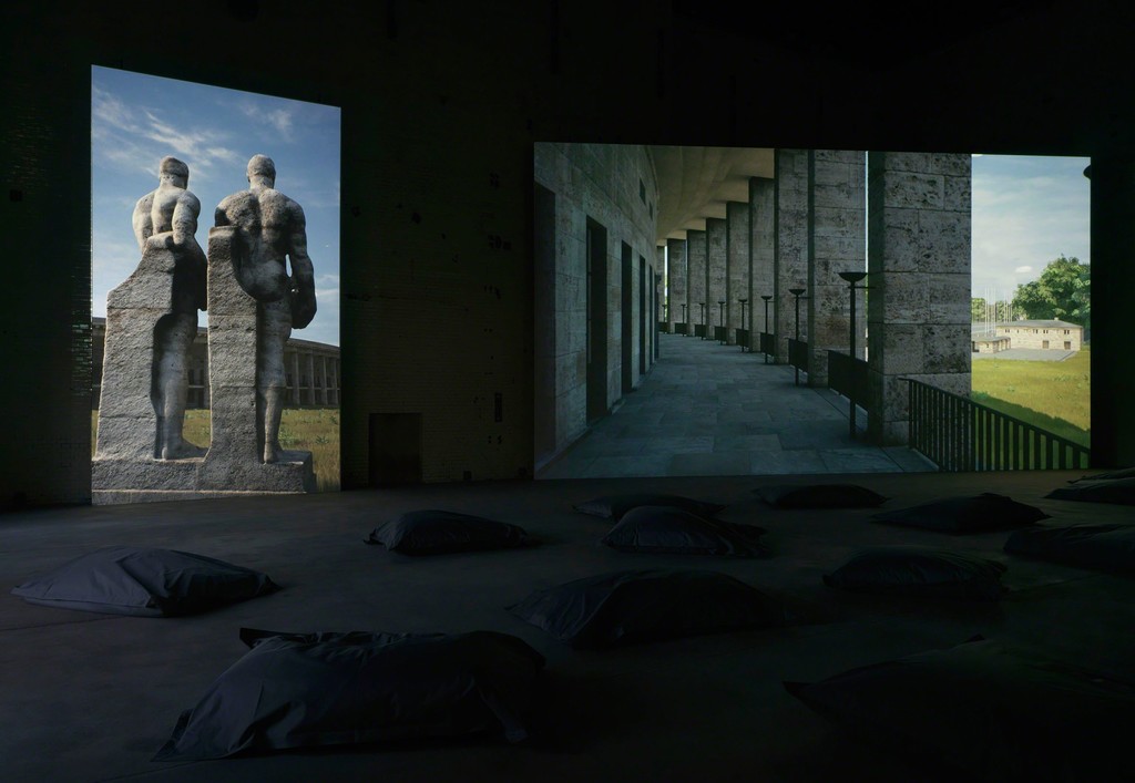 David Claerbout , Olympia, 2016
Real-time projection at KINDL’s Kesselhaus (Boiler House)
Photo: Jens Ziehe, Berlin, 2016
(c) David Claerbout / VG BILD-KUNST, Bonn, 2016 David Claerbout , Olympia, 2016
Real-time projection at KINDL’s Kesselhaus (Boiler House)
Photo: Jens Ziehe, Berlin, 2016
(c) David Claerbout / VG BILD-KUNST, Bonn, 2016