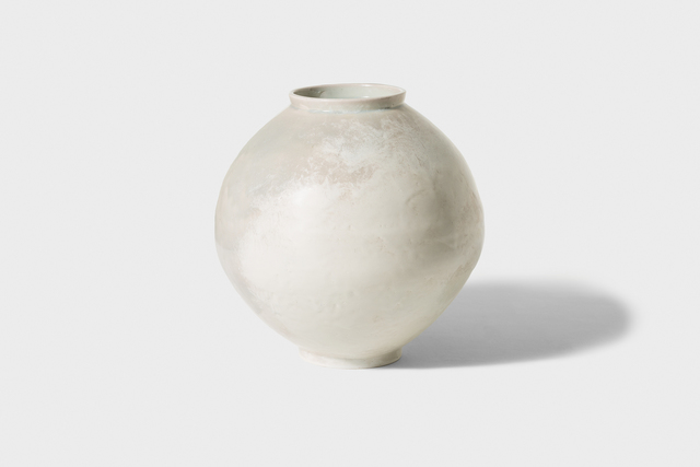 Kyu-tag lee, ‘Yoben White Porcelain Moon Jar’, 2014, Gallery LVS