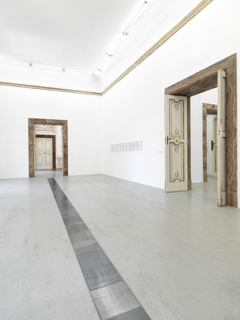 Carl Andre - partial view of the exhibition - September 2013 - Galleria Alfonso Artiaco, Napoli Carl Andre - partial view of the exhibition - September 2013 - Galleria Alfonso Artiaco, Napoli
