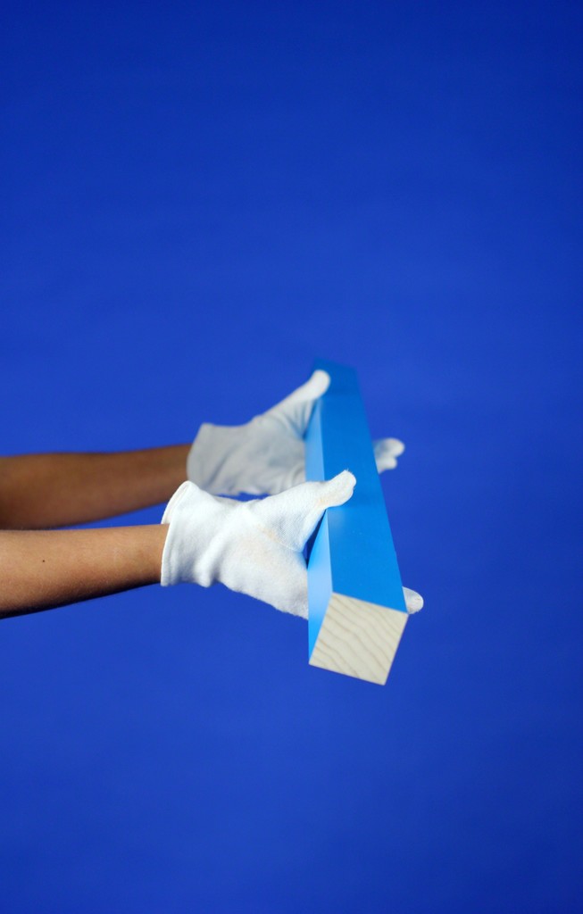 Ben Cain, from the series, An Object Presented As A Few Seconds of Movement, 2015 Courtesy of the artist and Tenderpixel. Ben Cain, from the series, An Object Presented As A Few Seconds of Movement, 2015 Courtesy of the artist and Tenderpixel.