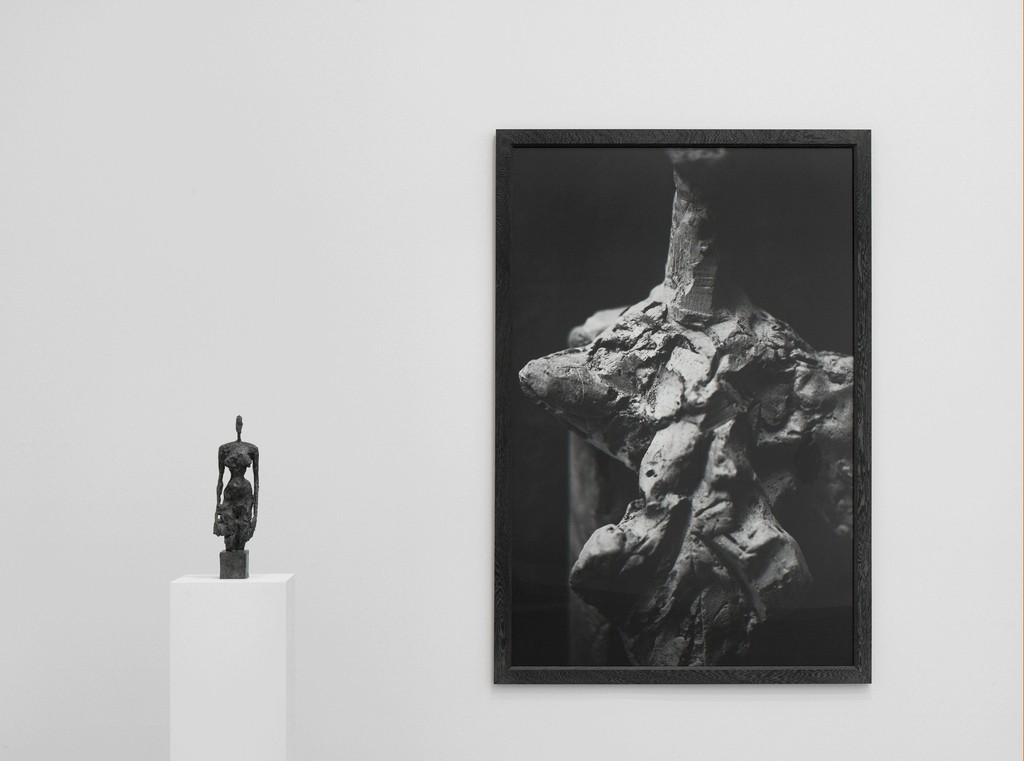 All artworks © Peter Lindbergh. © Succession Alberto Giacometti (Fondation Giacometti + ADAGP) Paris 2017. Courtesy Gagosian. Installation photography: Mike Bruce. All artworks © Peter Lindbergh. © Succession Alberto Giacometti (Fondation Giacometti + ADAGP) Paris 2017. Courtesy Gagosian. Installation photography: Mike Bruce.