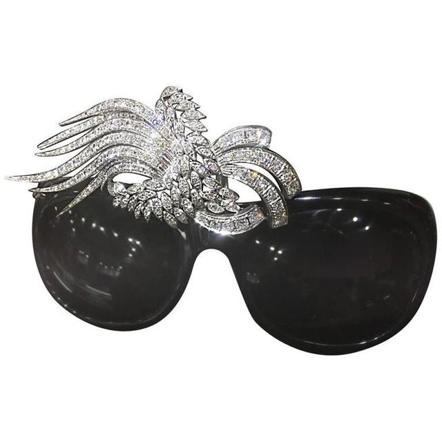 tiara sunglasses