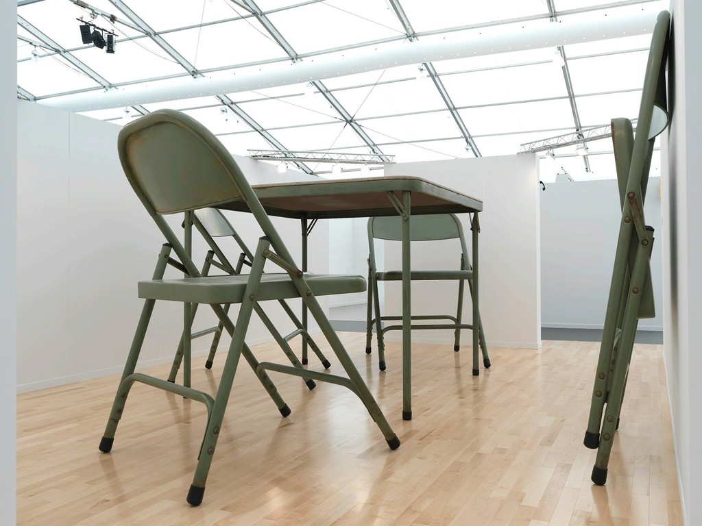 Artwork © 2018 Robert Therrien/Artists Rights Society (ARS), New York. Photography by Rob McKeever. Courtesy Gagosian. Artwork © 2018 Robert Therrien/Artists Rights Society (ARS), New York. Photography by Rob McKeever. Courtesy Gagosian.