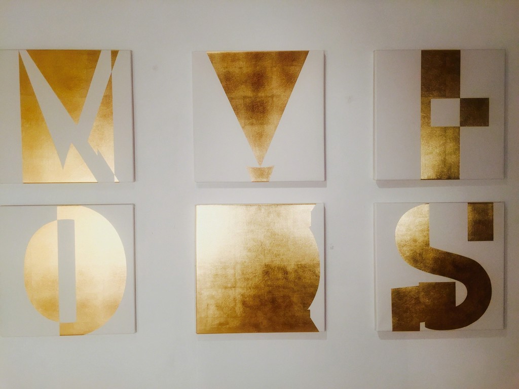 Grouping of individual 60x60 cm, gold leaf on canvas
Exilio, Oppositor, Revolution, Grouping of individual 60x60 cm, gold leaf on canvas
Exilio, Oppositor, Revolution,