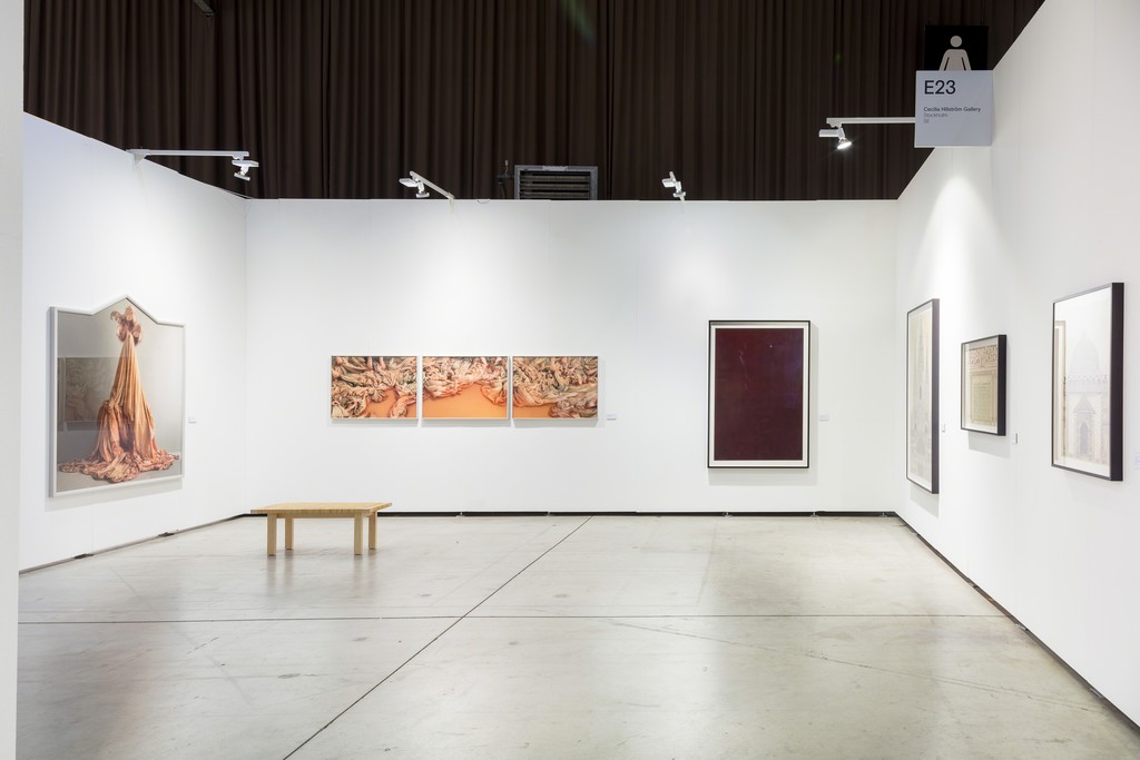 Installation view, duo presentation with Lovisa Ringborg and Fredrik Söderberg, Cecilia Hillström Gallery, viennacontemporary 2018. Photo: kunst.dokumentation.com Installation view, duo presentation with Lovisa Ringborg and Fredrik Söderberg, Cecilia Hillström Gallery, viennacontemporary 2018. Photo: kunst.dokumentation.com