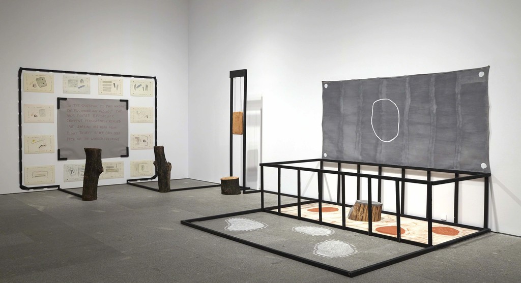 Installation view of "Ree Morton: Be a Place, Place an Image, Imagine a Poem" Image provided by Museo Reina Sofía. Installation view of "Ree Morton: Be a Place, Place an Image, Imagine a Poem" Image provided by Museo Reina Sofía.