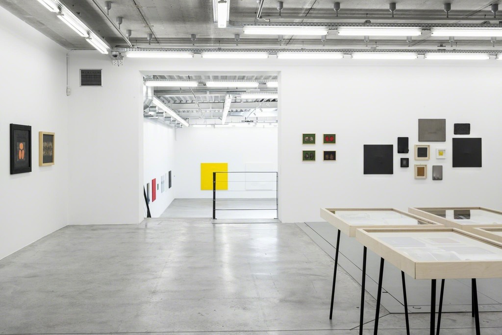 Turi Simeti 'Le Choix du signe', curated by Natacha Carron at Almine Rech Gallery in Brussels
28.05 - 25.07.2015
Courtesy of the artist and Almine Rech Gallery
Photos: © 2015 Sven Laurent - Let me shoot for you Turi Simeti 'Le Choix du signe', curated by Natacha Carron at Almine Rech Gallery in Brussels
28.05 - 25.07.2015
Courtesy of the artist and Almine Rech Gallery
Photos: © 2015 Sven Laurent - Let me shoot for you
