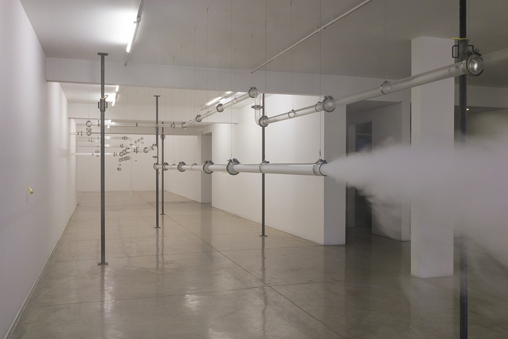 Laura Vinci -- Morro Mundo -- exhibition view -- Galeria Nara Roesler | São Paulo, 2018 -- photo Everton Ballardin © courtesy of the artist and Galeria Nara Roesler Laura Vinci -- Morro Mundo -- exhibition view -- Galeria Nara Roesler | São Paulo, 2018 -- photo Everton Ballardin © courtesy of the artist and Galeria Nara Roesler